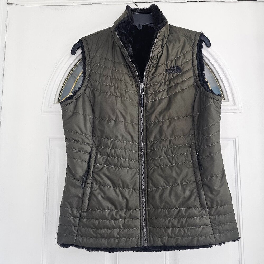 The North Face Women’s Reversible Hunter Green & Black Faux Fur Vest